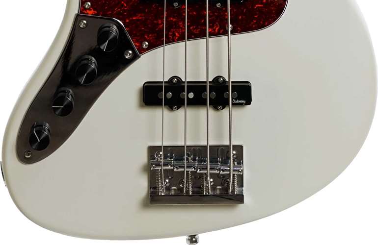 Sadowsky Metro Express Standard JJ 4 String Morado Olympic White Left Handed Rosewood Fingerboard (Pre-Owned) Sadowsky Metro Express Standard JJ 4 String Morado Olympic White Left Handed Rosewood Fingerboard (Pre-Owned)