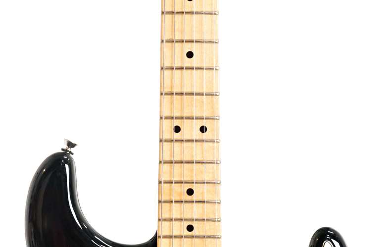 Fender 2008 American Standard Stratocaster 3 Tone Sunburst Maple Fingerboard (Pre-Owned) Fender 2008 American Standard Stratocaster 3 Tone Sunburst Maple Fingerboard (Pre-Owned)