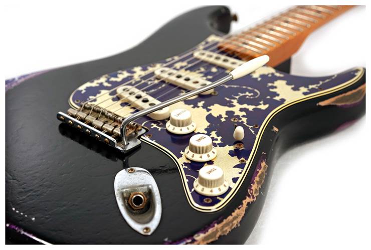 Fender Custom Shop '69 Stratocaster Relic Black Over Purple Paisley Maple Fingerboard Masterbuilt by Dale Wilson (Pre-Owned)  Fender Custom Shop '69 Stratocaster Relic Black Over Purple Paisley Maple Fingerboard Masterbuilt by Dale Wilson (Pre-Owned)