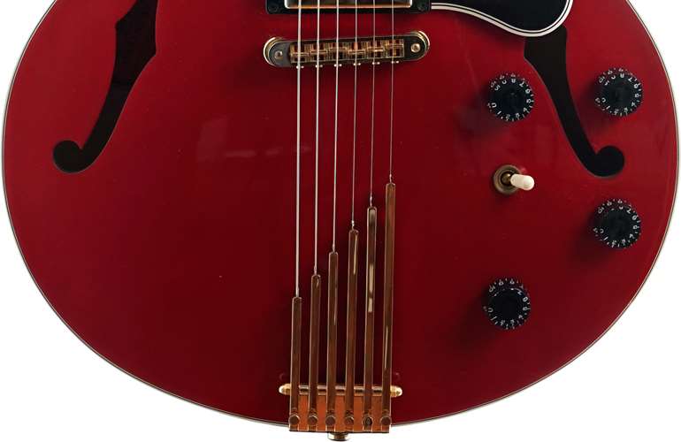Gibson 2010 Howard Roberts Fusion III Cherry (Pre-Owned) Gibson 2010 Howard Roberts Fusion III Cherry (Pre-Owned)