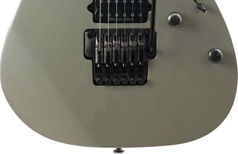 Ibanez Prestige 2002 RG2570E Vital Silver (Pre-Owned) Ibanez Prestige 2002 RG2570E Vital Silver (Pre-Owned)