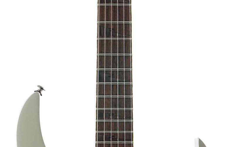 Ibanez Prestige 2002 RG2570E Vital Silver (Pre-Owned) Ibanez Prestige 2002 RG2570E Vital Silver (Pre-Owned)