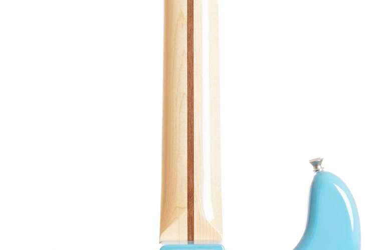 Fender 2022 Limited International Colour Stratocaster Maple Fingerboard Maui Blue (Pre-Owned) Fender 2022 Limited International Colour Stratocaster Maple Fingerboard Maui Blue (Pre-Owned)