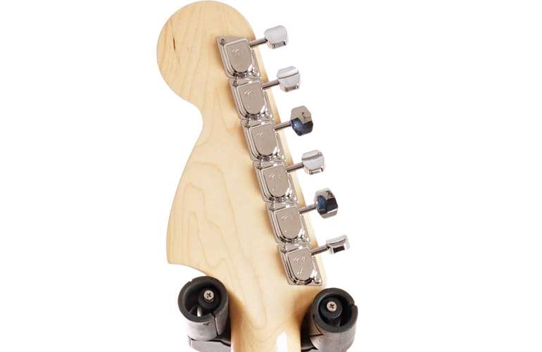 Fender 2022 Limited International Colour Stratocaster Maple Fingerboard Maui Blue (Pre-Owned) Fender 2022 Limited International Colour Stratocaster Maple Fingerboard Maui Blue (Pre-Owned)