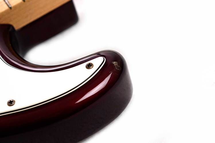 Fender 2004 Standard Stratocaster Midnight Wine Maple Fingerboard (Pre-Owned) Fender 2004 Standard Stratocaster Midnight Wine Maple Fingerboard (Pre-Owned)