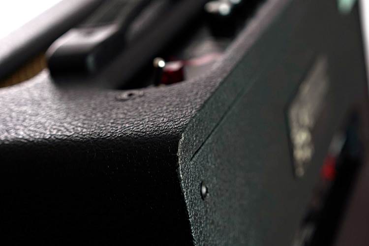 Marshall 2014 Class 5 Red Roulette Combo Valve Amp (Pre-Owned) Marshall 2014 Class 5 Red Roulette Combo Valve Amp (Pre-Owned)