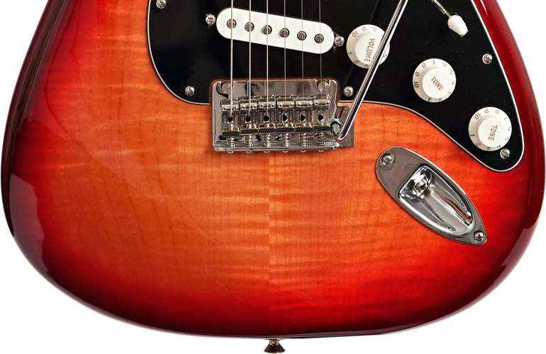 Fender Player Stratocaster Plus Top Aged Cherry Burst Maple Fingerboard (Pre-Owned) Fender Player Stratocaster Plus Top Aged Cherry Burst Maple Fingerboard (Pre-Owned)