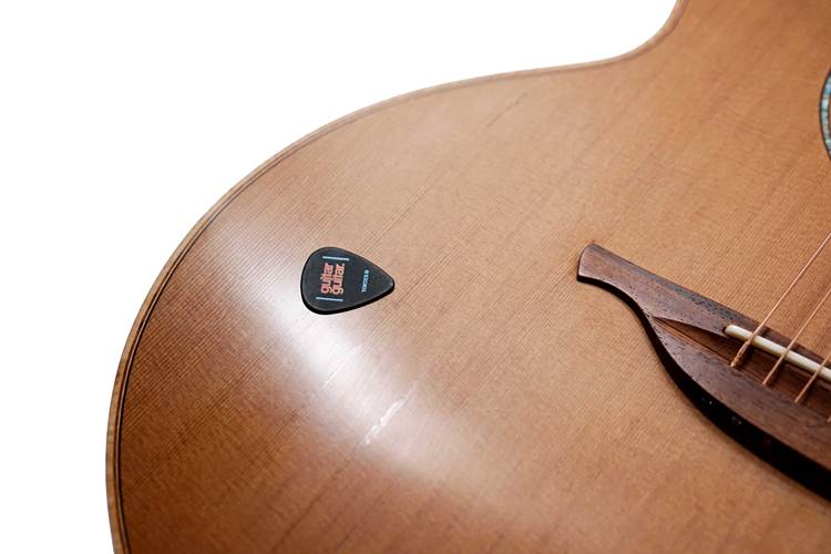 Lowden F-35 Walnut Cedar (Pre-Owned) Lowden F-35 Walnut Cedar (Pre-Owned)