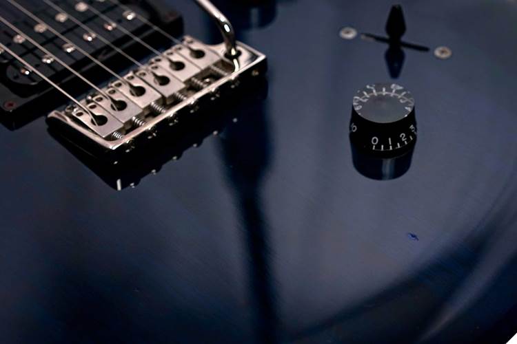 PRS SE Standard 24 Translucent Blue (Pre-Owned) PRS SE Standard 24 Translucent Blue (Pre-Owned)