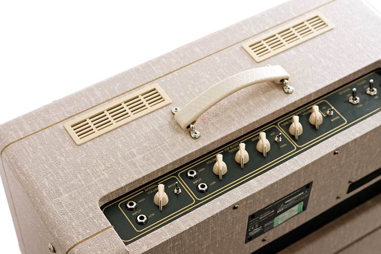 Vox AC15HW1 Handwired Combo Valve Amp (Pre-Owned) Vox AC15HW1 Handwired Combo Valve Amp (Pre-Owned)