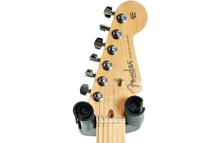 Fender 2010 Standard Stratocaster Olympic White Maple Fingerboard (Pre-Owned) Fender 2010 Standard Stratocaster Olympic White Maple Fingerboard (Pre-Owned)