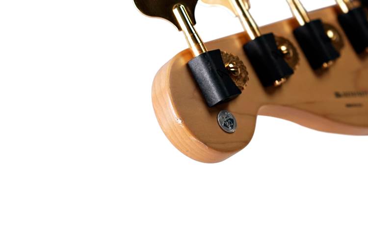 Fender 2005 American Deluxe FMT Trans Amber Jazz Bass (Pre-Owned) Fender 2005 American Deluxe FMT Trans Amber Jazz Bass (Pre-Owned)