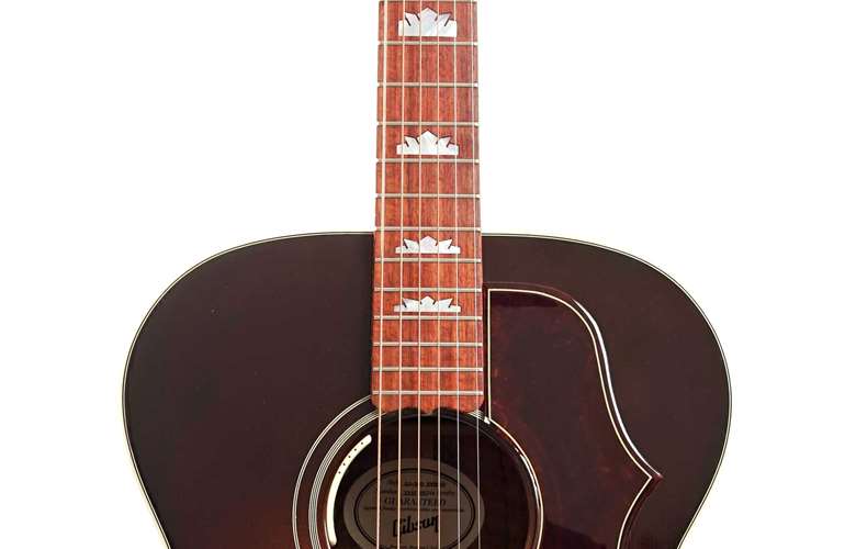 Gibson 2018 SJ-200 Studio Walnut Burst (Pre-Owned) Gibson 2018 SJ-200 Studio Walnut Burst (Pre-Owned)