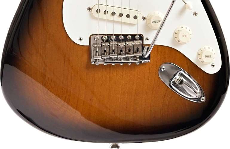 Fender Eric Johnson Stratocaster 2 Tone Sunburst Maple Fingerboard (Pre-Owned) Fender Eric Johnson Stratocaster 2 Tone Sunburst Maple Fingerboard (Pre-Owned)