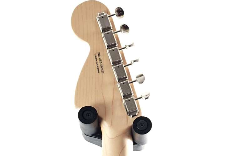 Fender 2022 American Performer Stratocaster HSS Aubergine Rosewood Fingerboard (Pre-Owned) Fender 2022 American Performer Stratocaster HSS Aubergine Rosewood Fingerboard (Pre-Owned)