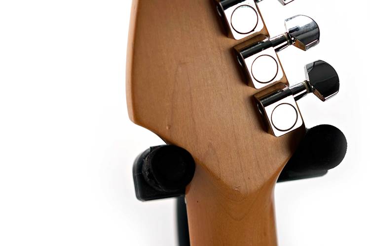 Fender 1997 American Standard Stratocaster Maple Fingerboard Brown Sunburst (Pre-Owned) Fender 1997 American Standard Stratocaster Maple Fingerboard Brown Sunburst (Pre-Owned)