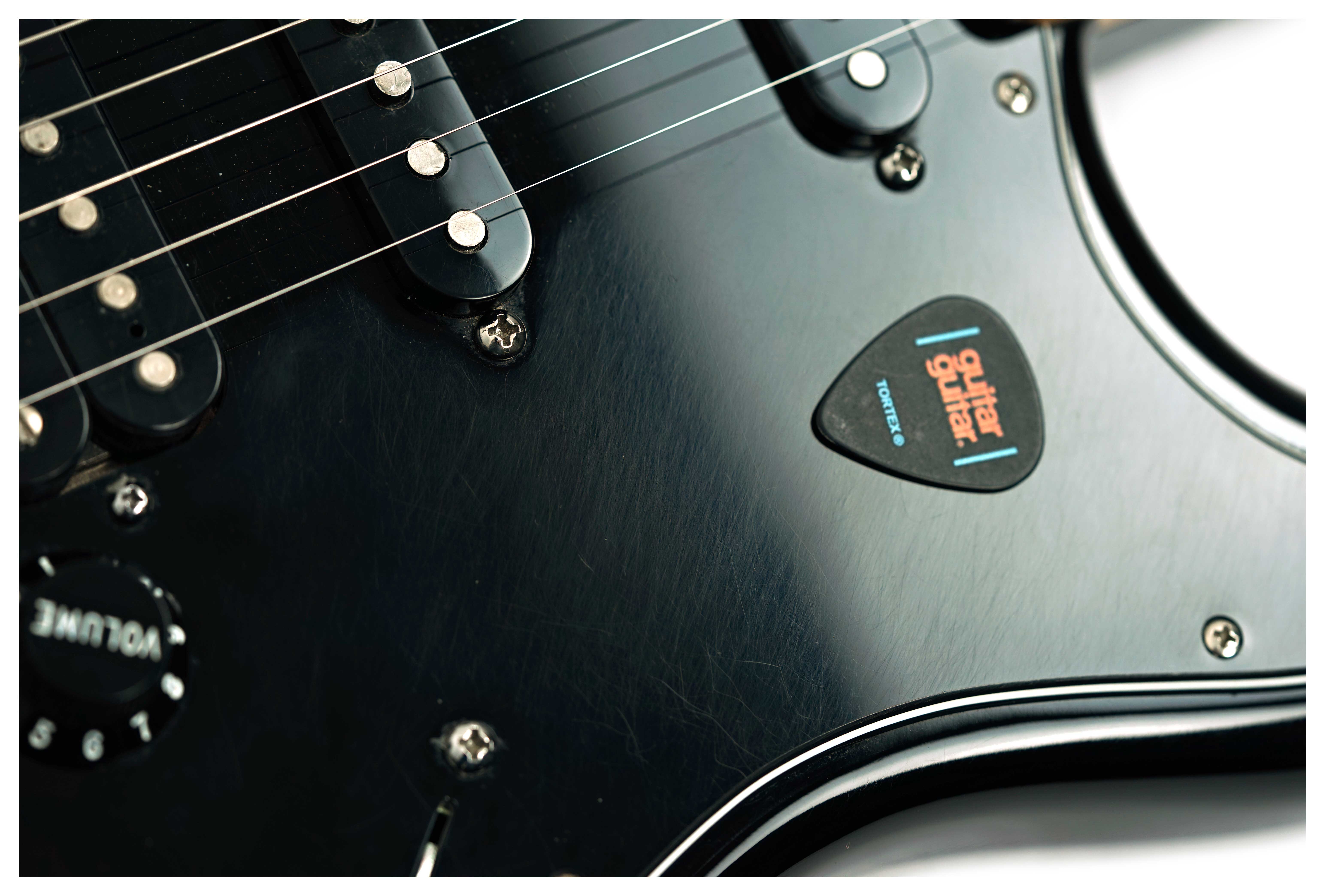 Fender American Special Stratocaster HSS Black Rosewood Fingerboard (Pre-Owned)