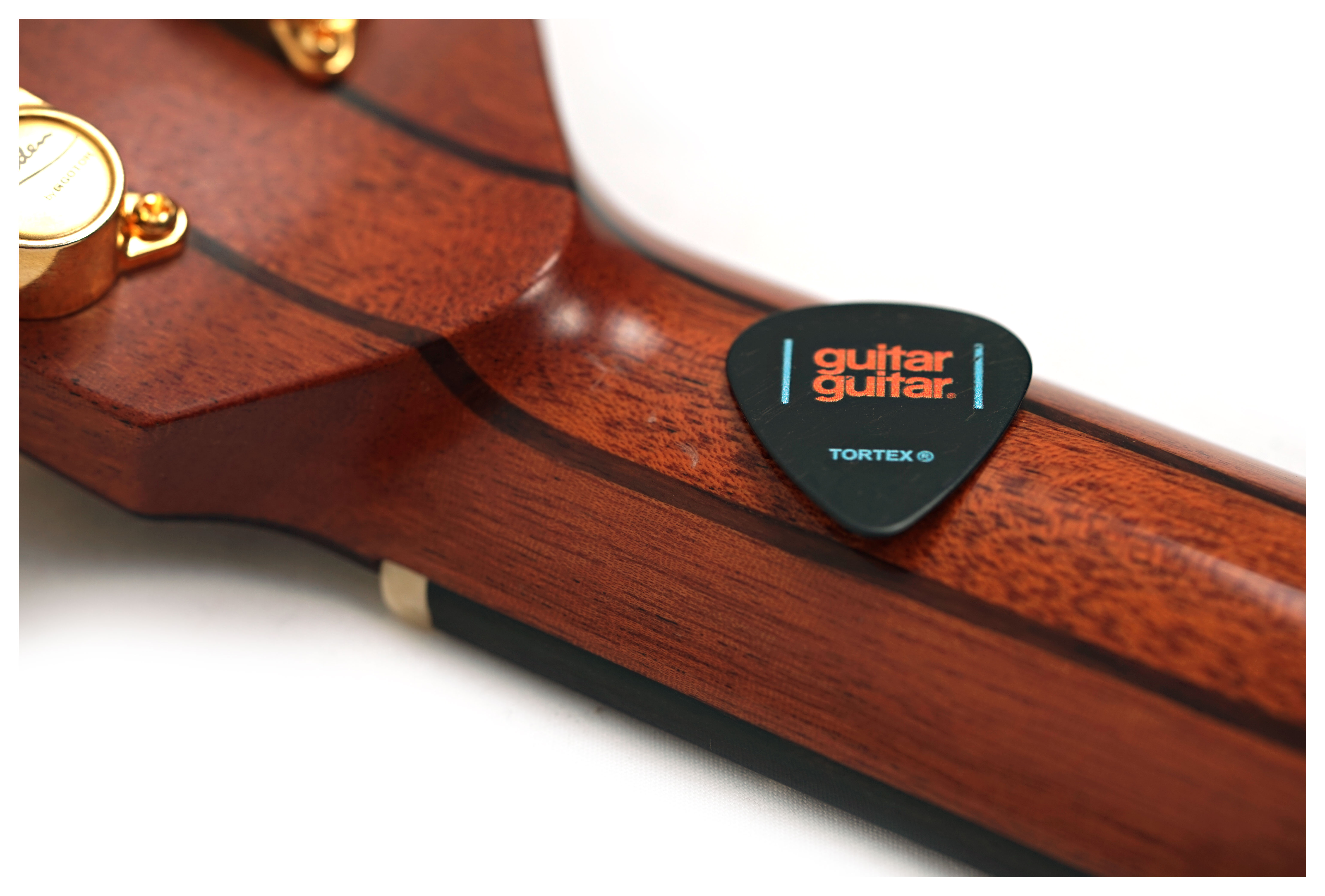 Lowden S-25 Red Cedar / Indian Rosewood (Pre-Owned)