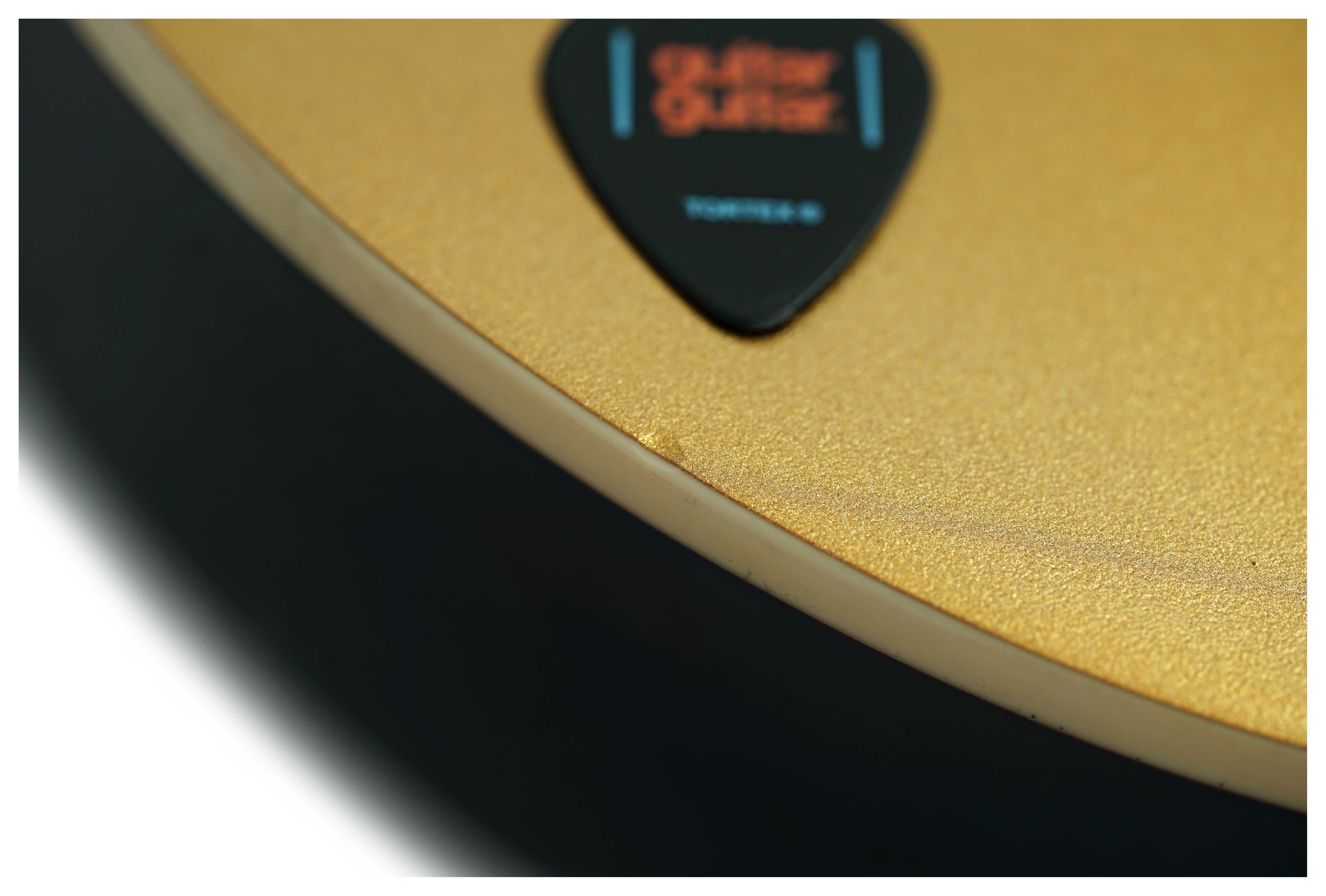 Vintage 2011 V100 Gold Top (Pre-Owned)