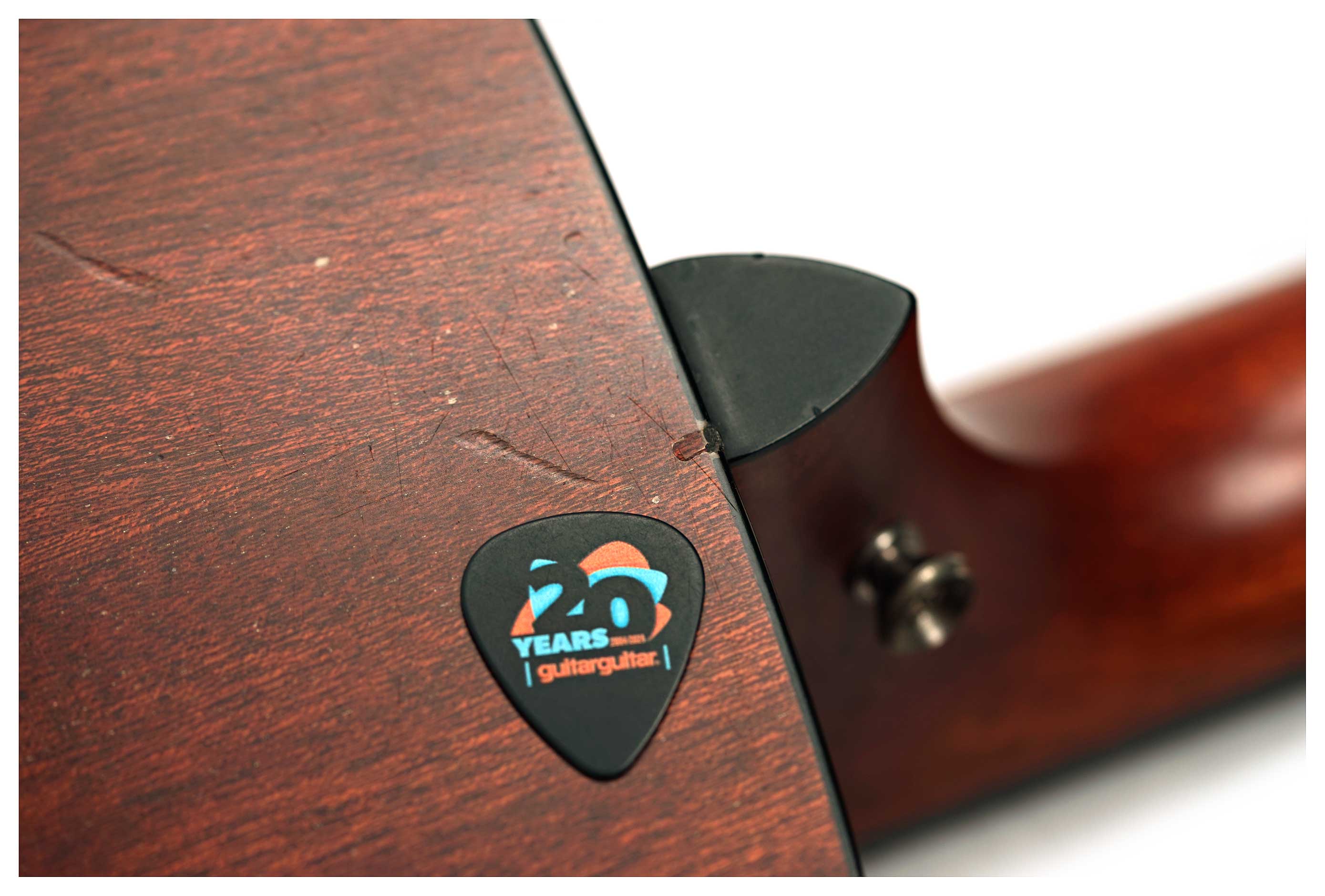 Taylor 2002 300 Series 310 Dreadnought Left Handed (Pre-Owned)