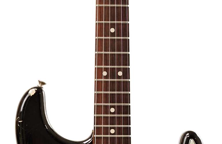 Fender Custom Shop 2014 Master Design 1963 Relic Stratocaster Two Tone Sunburst Designed By John Cruz (Pre-Owned) #CZ523315 Fender Custom Shop 2014 Master Design 1963 Relic Stratocaster Two Tone Sunburst Designed By John Cruz (Pre-Owned) #CZ523315