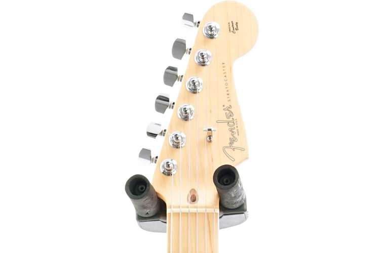 Fender 2004 American Standard Stratocaster Pillar Box Red Maple Fingerboard (Pre-Owned) #Z3018896 Fender 2004 American Standard Stratocaster Pillar Box Red Maple Fingerboard (Pre-Owned) #Z3018896