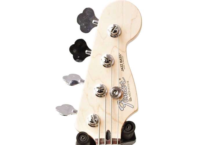 Fender 2008 Standard Jazz Bass in Chrome Red (Pre-Owned) #MZ8085830 Fender 2008 Standard Jazz Bass in Chrome Red (Pre-Owned) #MZ8085830