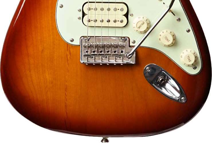 fender deluxe stratocaster hss tobacco sunburst Player Plus Top with Pau Ferro Fretboard comfortable playing feel will easily handle any sonic needs that arise Fender Deluxe Stratocaster HSS Maple