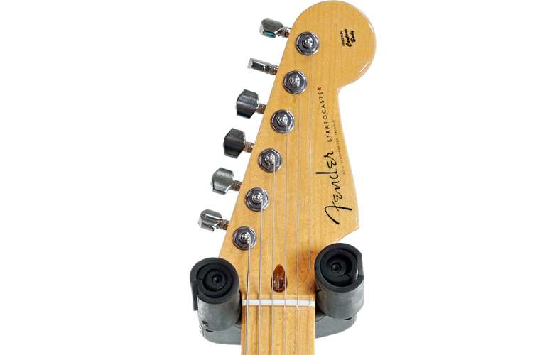 Fender Custom Shop Deluxe Stratocaster NOS Maple Fingerboard Fiesta Red (Pre-Owned) #R64637 Fender Custom Shop Deluxe Stratocaster NOS Maple Fingerboard Fiesta Red (Pre-Owned) #R64637