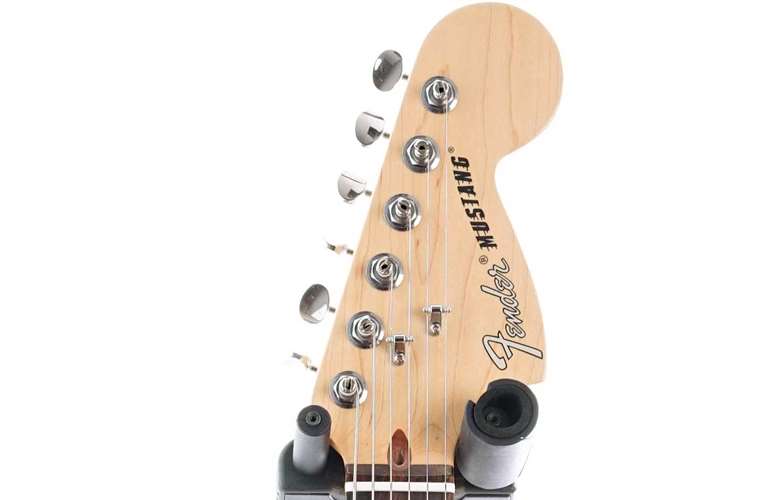 Fender 2018 American Performer Mustang 3 Colour Sunburst Rosewood Fingerboard (Pre-Owned) #US18073397 Fender 2018 American Performer Mustang 3 Colour Sunburst Rosewood Fingerboard (Pre-Owned) #US18073397