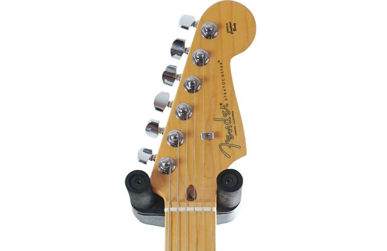 Fender American Professional II Stratocaster Olympic White Maple Fingerboard (Pre-Owned) #US10009903 Fender American Professional II Stratocaster Olympic White Maple Fingerboard (Pre-Owned) #US10009903
