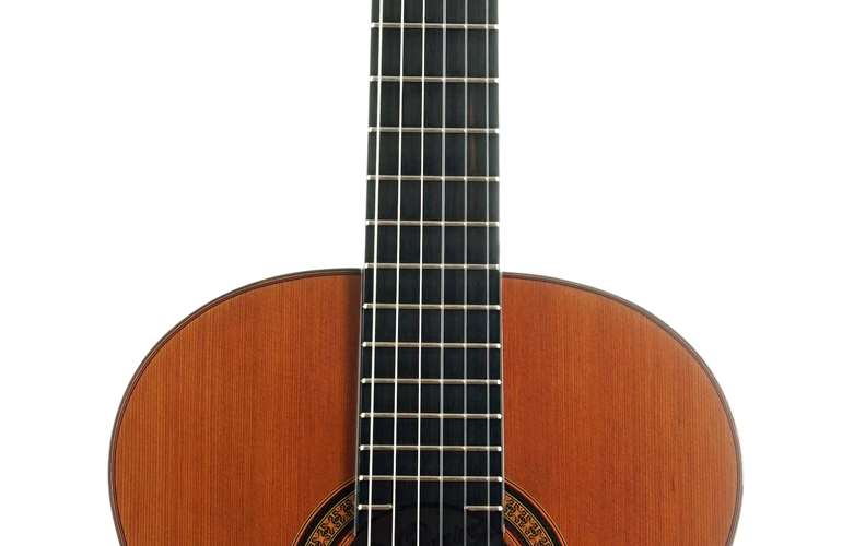 Jose Ramirez R2 Solid Cedar Top Ebony Fingerboard Rosewood Back and Sides (Pre-Owned) #1990 Jose Ramirez R2 Solid Cedar Top Ebony Fingerboard Rosewood Back and Sides (Pre-Owned) #1990