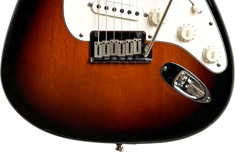 Fender 1998 American Standard Stratocaster 3 Tone Sunburst Rosewood Fingerboard (Pre-Owned) #N7318738 Fender 1998 American Standard Stratocaster 3 Tone Sunburst Rosewood Fingerboard (Pre-Owned) #N7318738