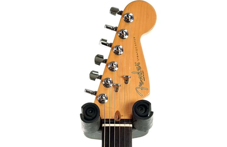 Fender 1998 American Standard Stratocaster 3 Tone Sunburst Rosewood Fingerboard (Pre-Owned) #N7318738 Fender 1998 American Standard Stratocaster 3 Tone Sunburst Rosewood Fingerboard (Pre-Owned) #N7318738