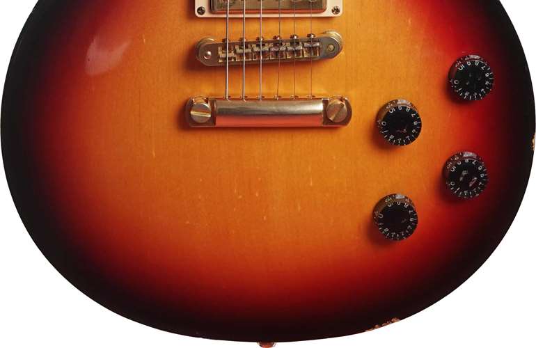 Gibson 2009 Les Paul Studio Fireburst (Pre-Owned) #005190395 Gibson 2009 Les Paul Studio Fireburst (Pre-Owned) #005190395