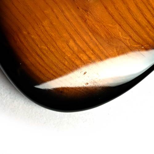 Fender 1979 Stratocaster 2 Tone Sunburst (Pre-Owned) #S944282 Fender 1979 Stratocaster 2 Tone Sunburst (Pre-Owned) #S944282