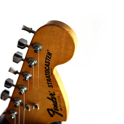 Fender 1979 Stratocaster 2 Tone Sunburst (Pre-Owned) #S944282 Fender 1979 Stratocaster 2 Tone Sunburst (Pre-Owned) #S944282