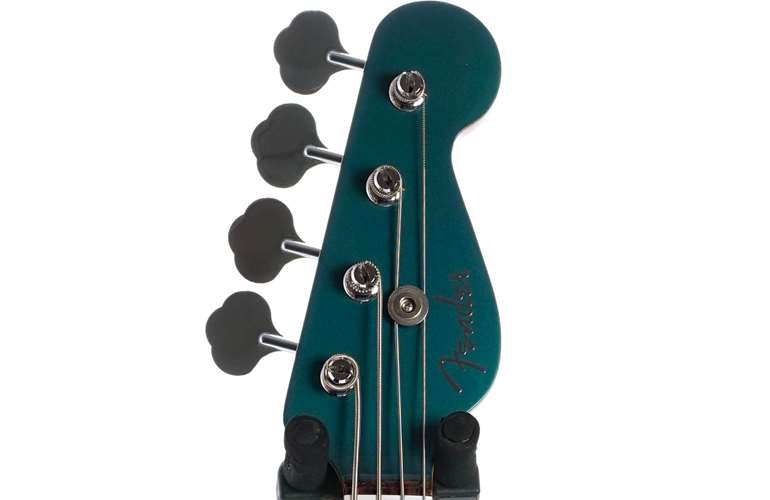 Fender 2016 Classic Player Rascal Short Scale Bass Rosewood Fingerboard Ocean Turquoise (Pre-Owned) #MX14505697 Fender 2016 Classic Player Rascal Short Scale Bass Rosewood Fingerboard Ocean Turquoise (Pre-Owned) #MX14505697
