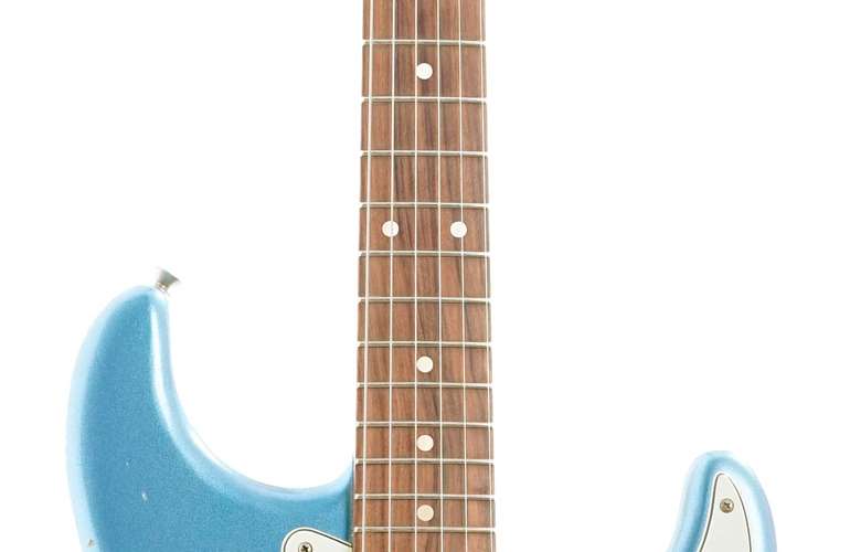 Fender  Fender