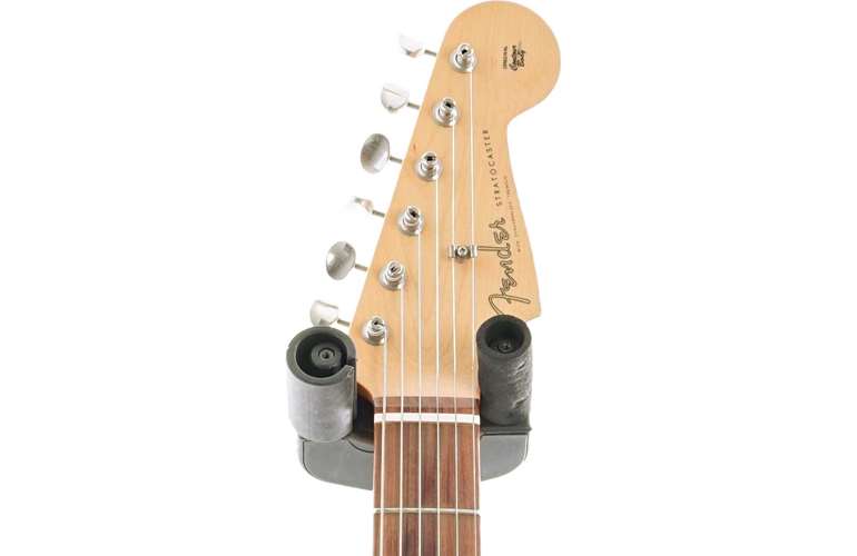 Fender  Fender