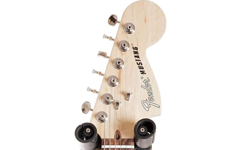 Fender 2021 American Performer Mustang 3 Colour Sunburst Rosewood Fingerboard (Pre-Owned) #US21024884 Fender 2021 American Performer Mustang 3 Colour Sunburst Rosewood Fingerboard (Pre-Owned) #US21024884