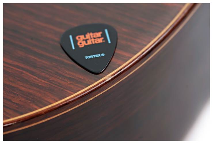 Manuel Raimundo 660E Cedar/Rosewood Left Handed (Pre-Owned) Manuel Raimundo 660E Cedar/Rosewood Left Handed (Pre-Owned)