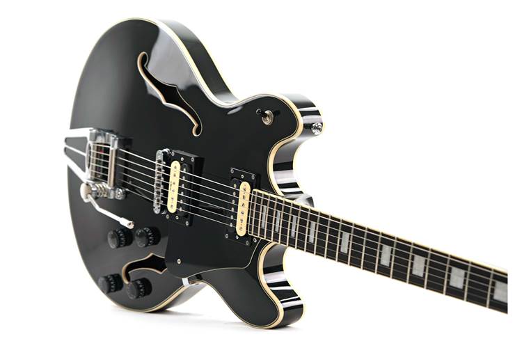 Schecter 2019 Corsair Gloss Black (Pre-Owned) #IW19122743 Schecter 2019 Corsair Gloss Black (Pre-Owned) #IW19122743