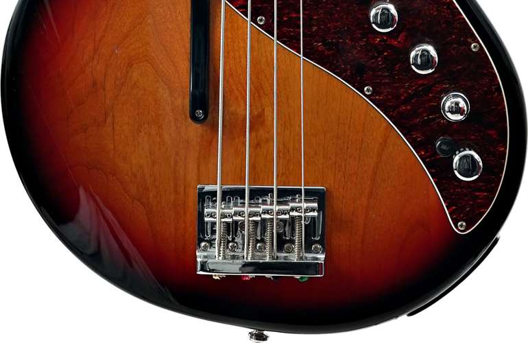 Line 6 2004 Variax Bass Sunburst (Pre-Owned) #04101352 Line 6 2004 Variax Bass Sunburst (Pre-Owned) #04101352