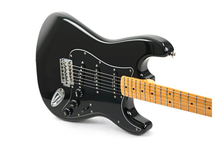 Squier 2012 Vintage Modified 70s Stratocaster Maple Fingerboard Black (Pre-Owned) #ICS12166882 Squier 2012 Vintage Modified 70s Stratocaster Maple Fingerboard Black (Pre-Owned) #ICS12166882