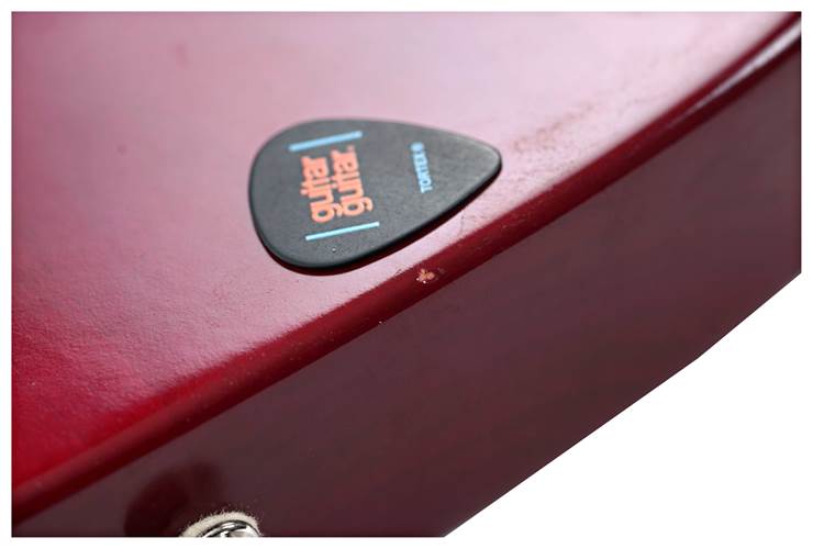 Fender 2009 Highway One Telecaster Trans Wine Maple Fingerboard (Pre-Owned) #Z8254079 Fender 2009 Highway One Telecaster Trans Wine Maple Fingerboard (Pre-Owned) #Z8254079