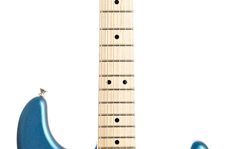 Fender 2018 American Performer Stratocaster Satin Lake Placid Blue Maple Fingerboard (Pre-Owned) #US18060334 Fender 2018 American Performer Stratocaster Satin Lake Placid Blue Maple Fingerboard (Pre-Owned) #US18060334
