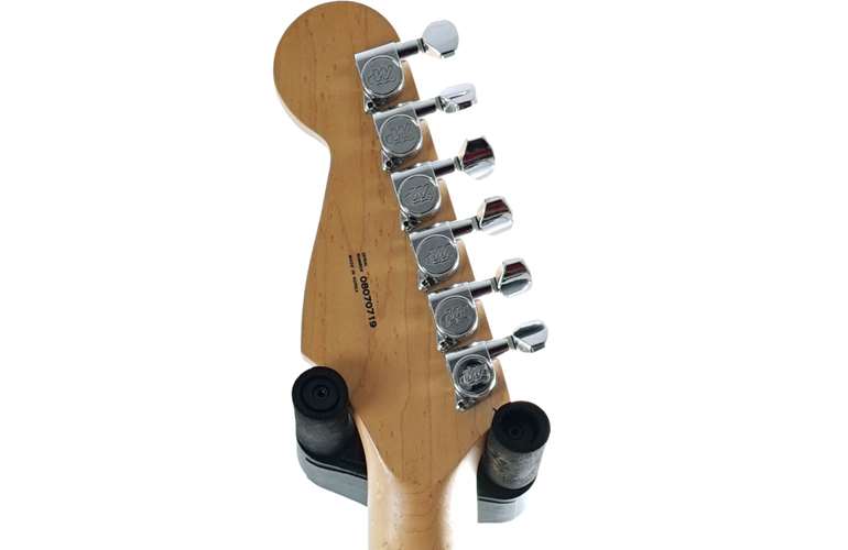 Fender 2008 Lite Ash Stratocaster Natural Maple Fingerboard (Pre-Owned) #08070719 Fender 2008 Lite Ash Stratocaster Natural Maple Fingerboard (Pre-Owned) #08070719
