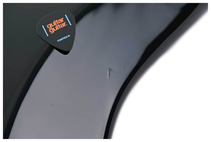 Fender 2008 Artist Stratocaster Eric Clapton Black (Pre-Owned) #SZ7146762 Fender 2008 Artist Stratocaster Eric Clapton Black (Pre-Owned) #SZ7146762