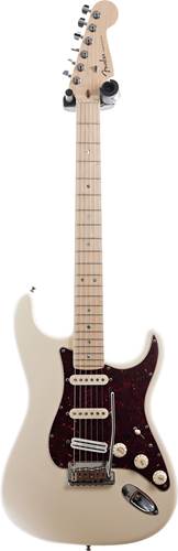 Fender 2010 American Deluxe Stratocaster Olympic White Pearl Maple Fingerboard (Pre-Owned) #DZ9331075 Fender 2010 American Deluxe Stratocaster Olympic White Pearl Maple Fingerboard (Pre-Owned) #DZ9331075